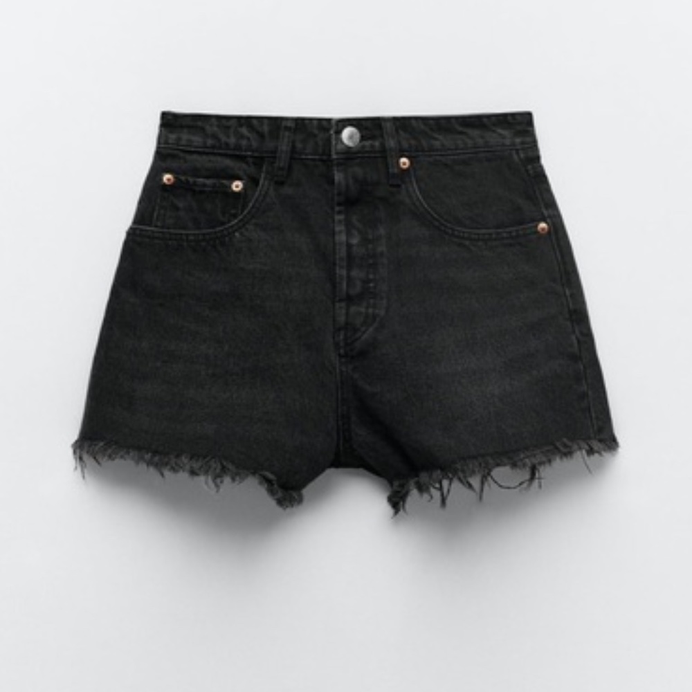 ZARA FRAYED HI RISE DENIM SHORTS